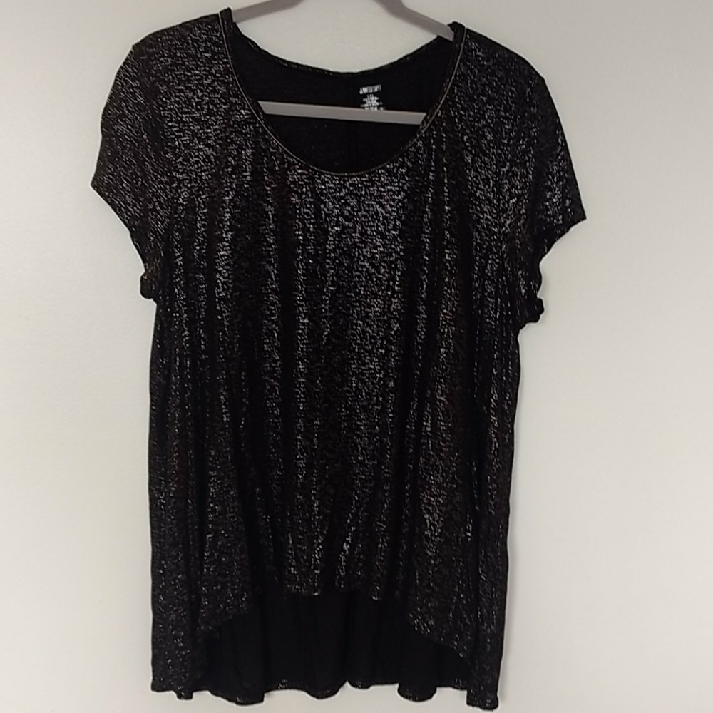 Jennifer Lopez Black/Silver Top